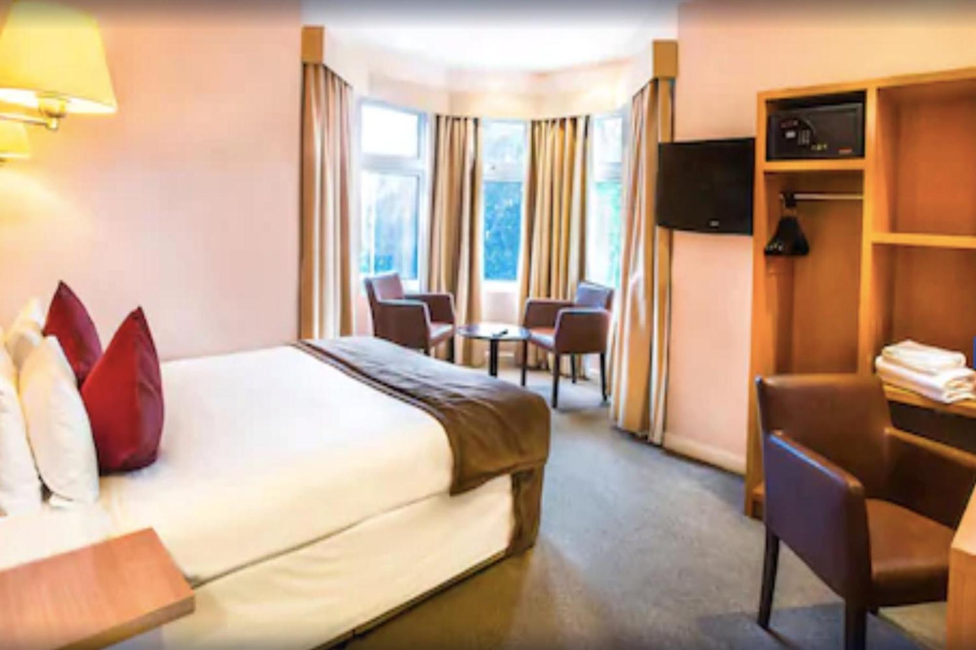 The Luton Hotel Экстерьер фото