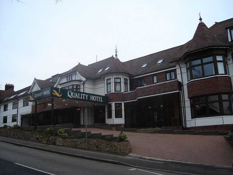 The Luton Hotel Экстерьер фото